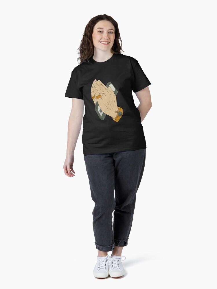 Money in my hands Classic T-Shirt