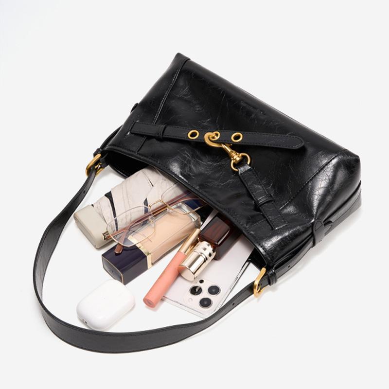 Cowhide Tote Bag Large Capacity Women's Leather Underarm Bag High Sense Commuter Shoulder Bag Retro Black Messenger Bag Bag