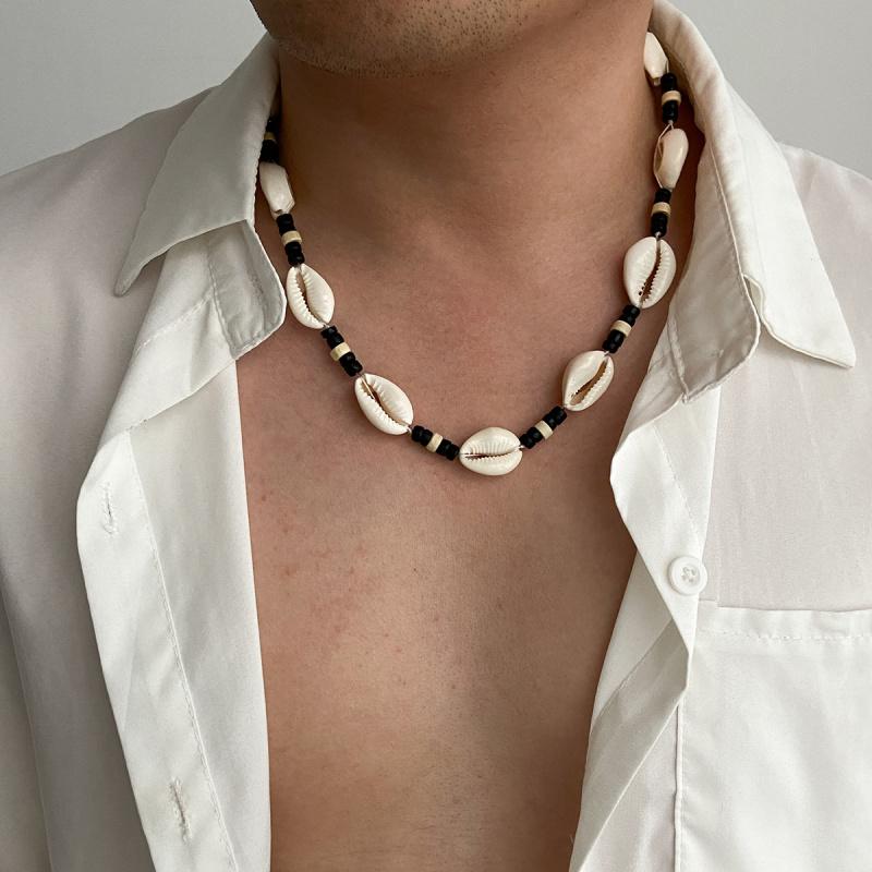 2025 New European and American Summer Beach Shell Handmade Necklace Versatile Fashion Minimalist Style Collar