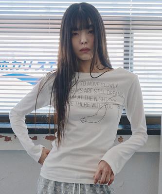 Mihebeu M Necklace Graphic Boat Neck Long Sleeve T-Shirt White