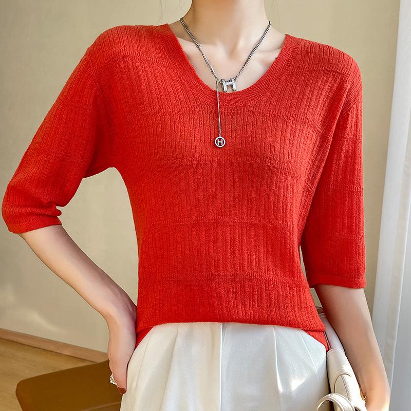 Women's Wool Knit Top, Loose Fit, 3/4 Sleeve, Crew Neck, Base Layer - Spring/Autumn 2023.