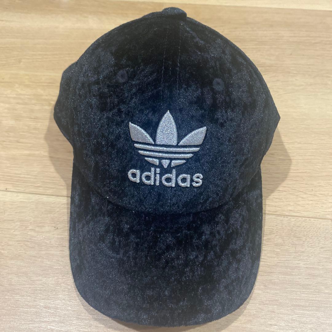 Used [Good condition] adidas velor baseball cap black