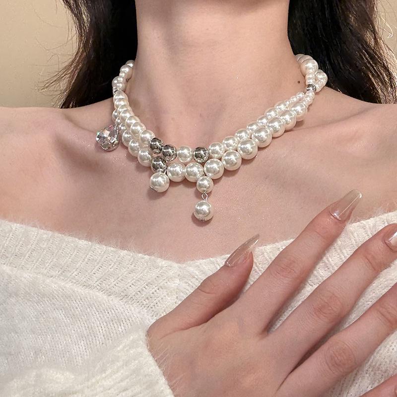 French Chic Glass Beaded Pearl Necklace with Zircon Drop