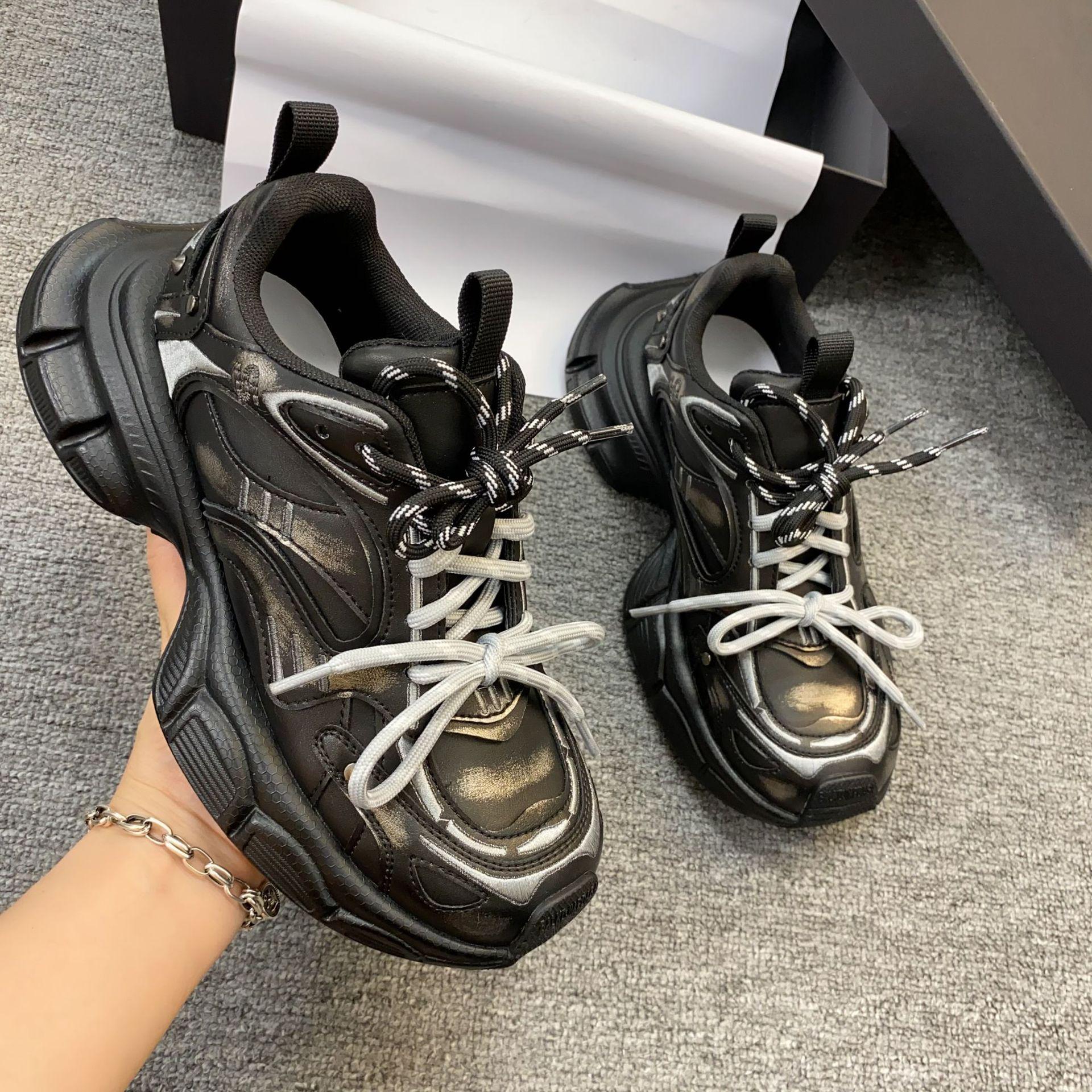 

Женские повседневные туфли из кожи на толстой подошве в европейском стиле 2024 г. – итальянский дизайн с эффектом потертости 38 чёрный