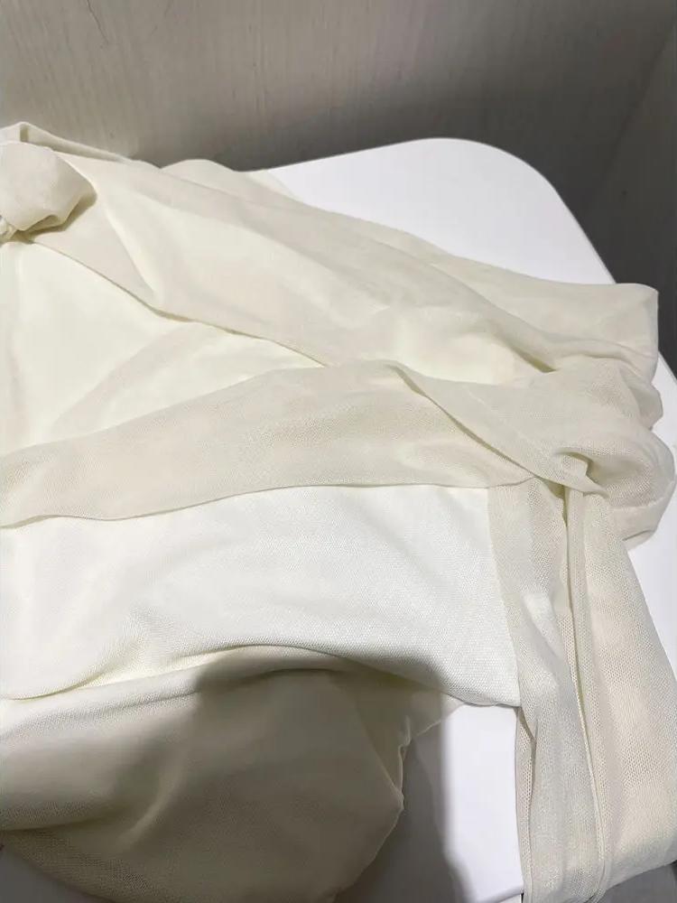 Off Schulter Sexy Zwei Stücke Set Frauen Solide Plissee Tops T-shirt + Mini Kuchen Röcke Damen Koreanische Mode Fee chic Party Anzüge 2024