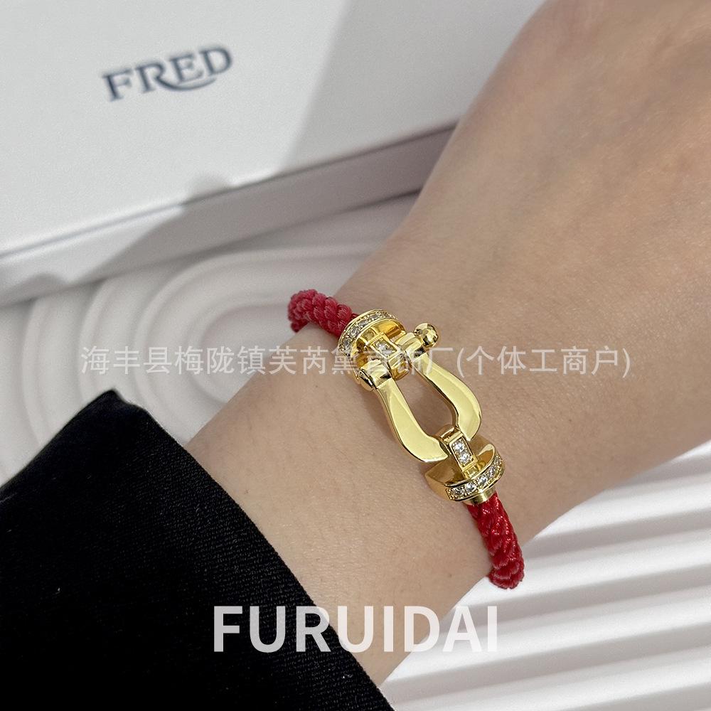 Bracciale Fred Placcato Oro 18k con Ferro di Cavallo Diamantato Zodiaco Corda Rossa - Unisex Stile Fai da Te a Forma di 8