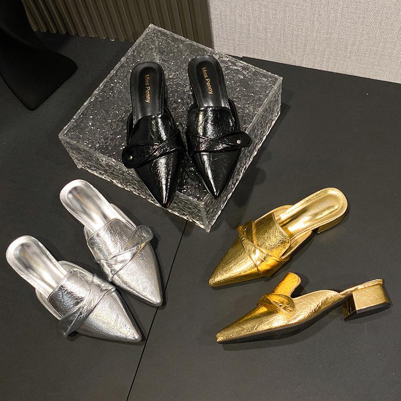 Fashion Summers New Style Women Casual Sandals Comfort Shoes Women Home Outdoor Daily Sandals Lightweight Designer Slippers Slides