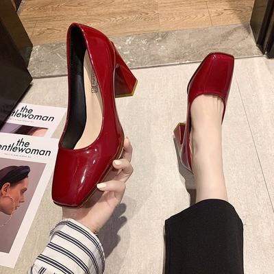 Παπούτσια με τακούνια – Παπούτσια με τακούνια