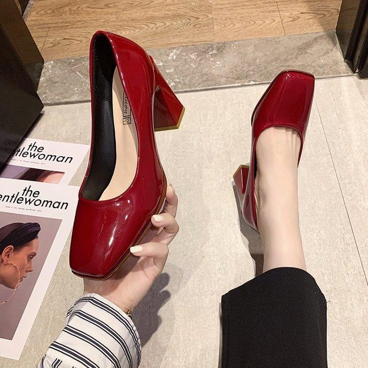 Summer square head single shoes female celebrity patent leather high heels thick heel pedicure shallow mouth foot cover professional shoes