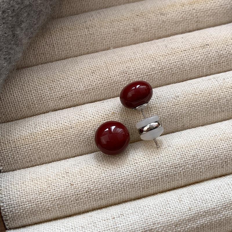 

Sterling silver needle red steamed bread pearl stud earrings femininity earrings New Year s festive ears