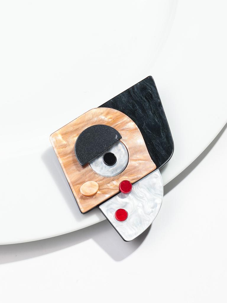 New Colorful Acrylic Abstract Characte Figure Brooch for Women Cartoon Japanese Anime Face Brooches Badge Fashion Jewelry Gift