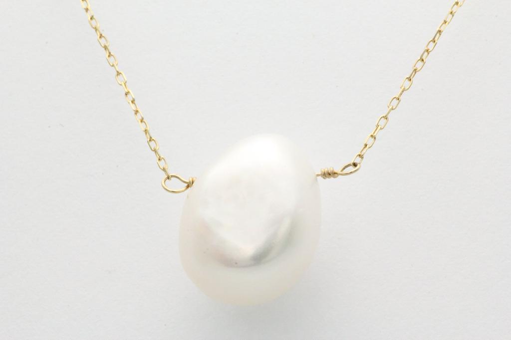 Candy Baroque Single Freshwater Pearl Necklace in 10K Yellow Gold (ya-mhtk-ygtpl)