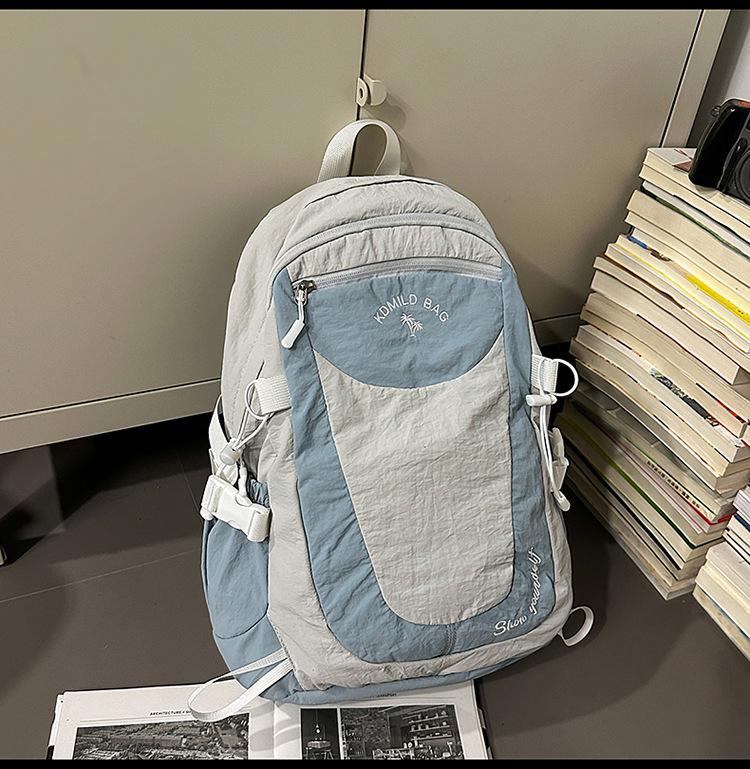Stilvoller Leichter Wanderrucksack: Reisefreundliche Outdoor-Ausrüstung für Paare