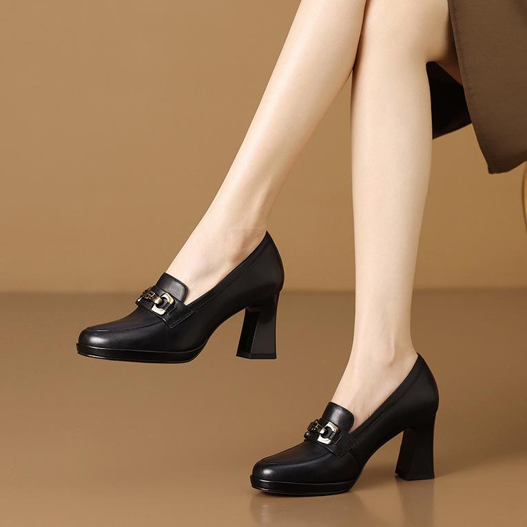 

Square head waterproof table single shoes women s thick heels high heels 2025 spring new fashion versatile loafers women s shoes 34