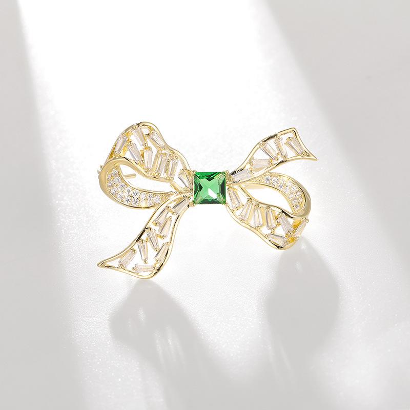 Bo Xin Yun Elegant Korean Zirconia Bow Brooch Pin