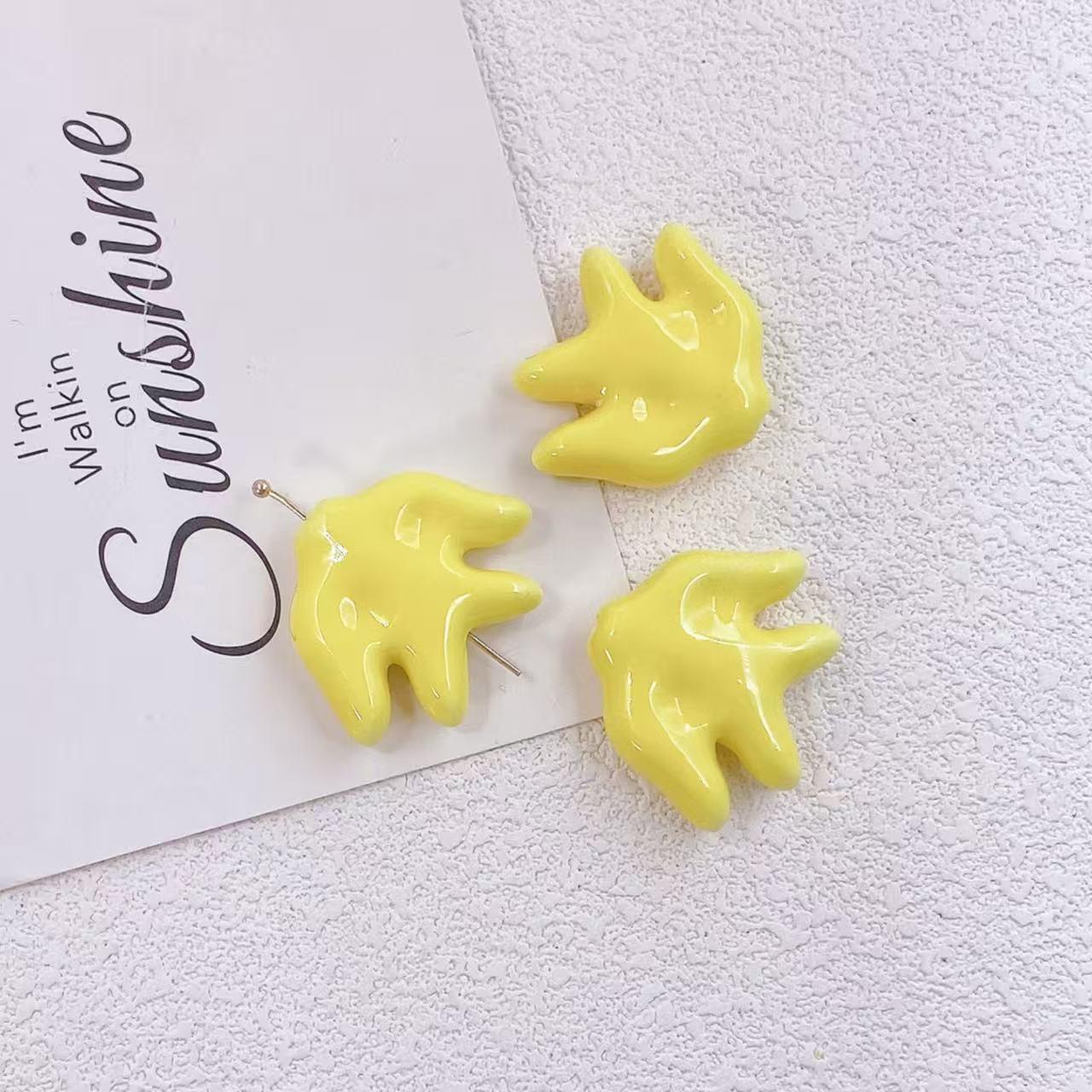 Colorful Swallow Ceramic Beads for DIY Accessories, Pendants, Charms, Phone Chains, and Handmade Ornaments. Swallow Ceramic Beads 24*29mm жёлтый