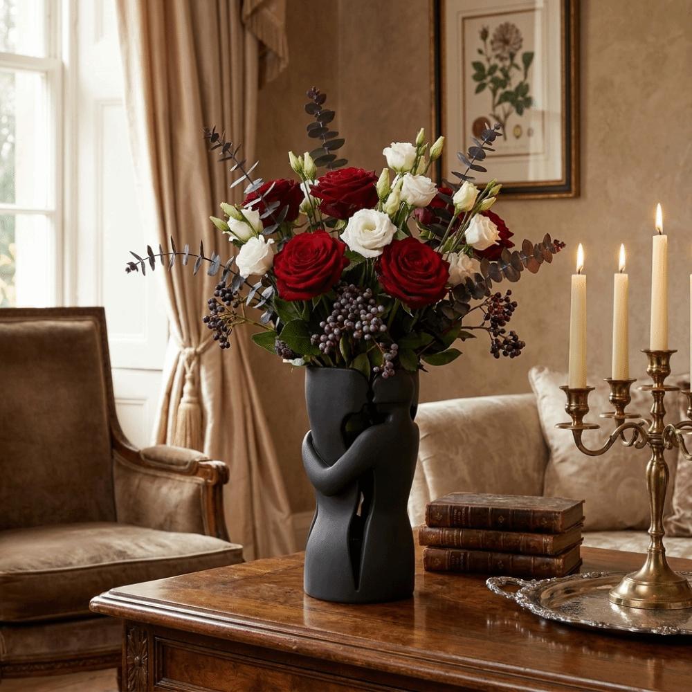 Abstract Shape 3D Couple Flower Vase Black Flower Holder Lovers Ornament Sculpture Bedroom