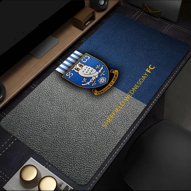 Sheffield Wednesday Crest mouse pad, rubber base, esports desk mat, mouse pad for gamers and office use, gaming desk , easy to clean mat