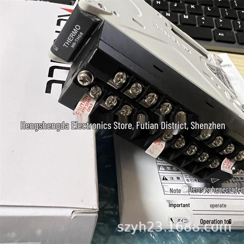 Keyence NR-C512 Multi-Channel Data Logger: NR-HA08P, NR-X100, NR-XCP30
