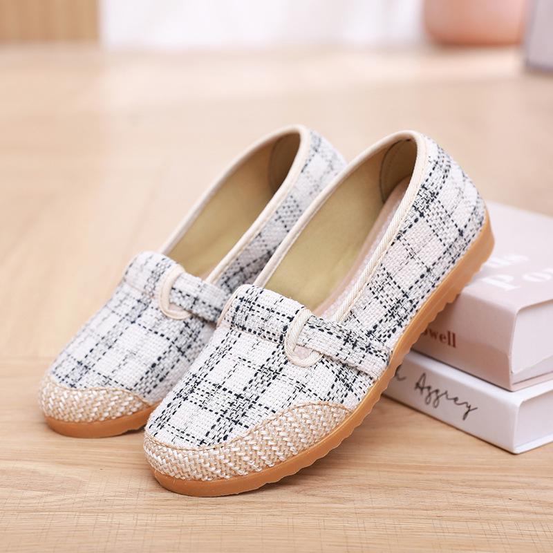 2025 Spring/Summer Women's Ethnic Style Flat Heel Old Beijing Cloth Shoes for Middle-Aged & Elderly Mothers