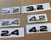 1X ABS Chrom Glänzend Schwarz 2.4 3.2 4.2 Buchstaben Auto Kofferraum Emblem Abzeichen Aufkleber Für A4 B7 TT Q5 Q7 A6 S6 S5 S4 RS5 Zubehör