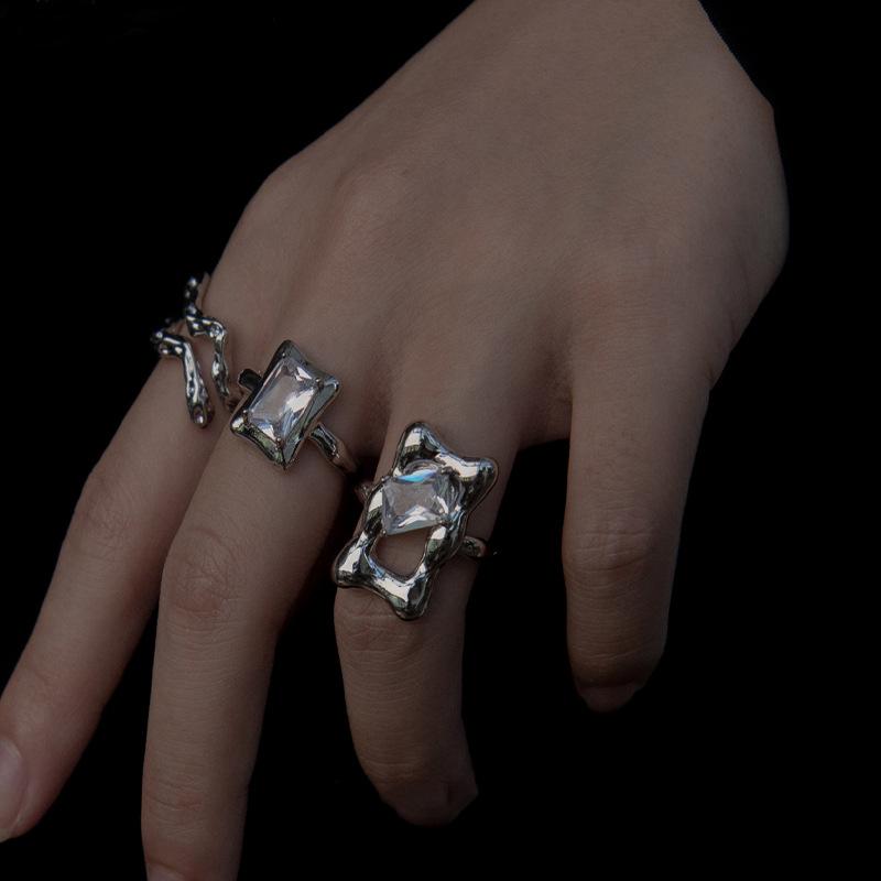 Niche Design High-Grade Irregular Zircon Light Luxury Wind Cold Wind Personality Trendy Cool Women'S Fashion Index Finger Ring