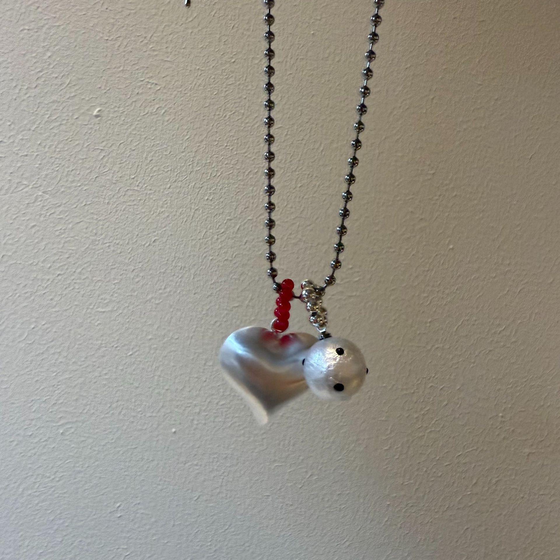 

Матовый жемчужный кулон в форме сердца, сочетающийся с колье, нишевый дизайн, легкая роскошь, высокое чувство, изысканное, универсальное, темпераментное колье для женщин