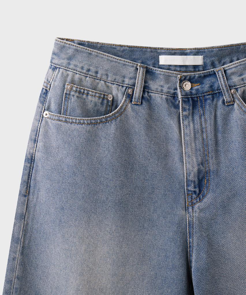 Beulaendideu Bermuda Denim Shorts [Light Blue]