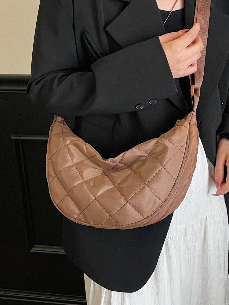 Women's Large Capacity Diamond Quilted Crossbody Bag - Versatile, Lightweight, and Casual