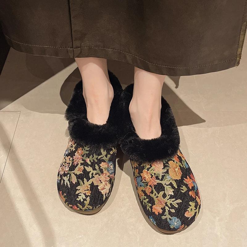 Flats Women Shallow Warm Boots Winter Knitting Embroider Fashion Designer New 2025 Trend Women Shoes Cozy Short Plush Snow Boots