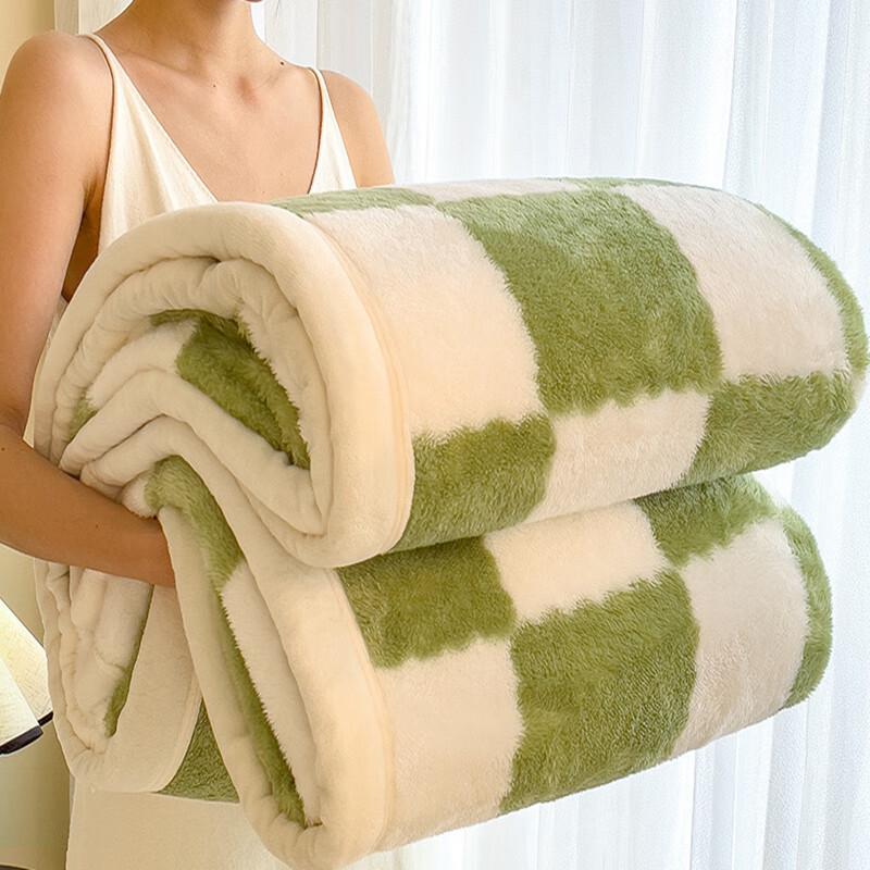 

GPPNKC Checkerboard Plaid Double-Sided Fleece Blanket