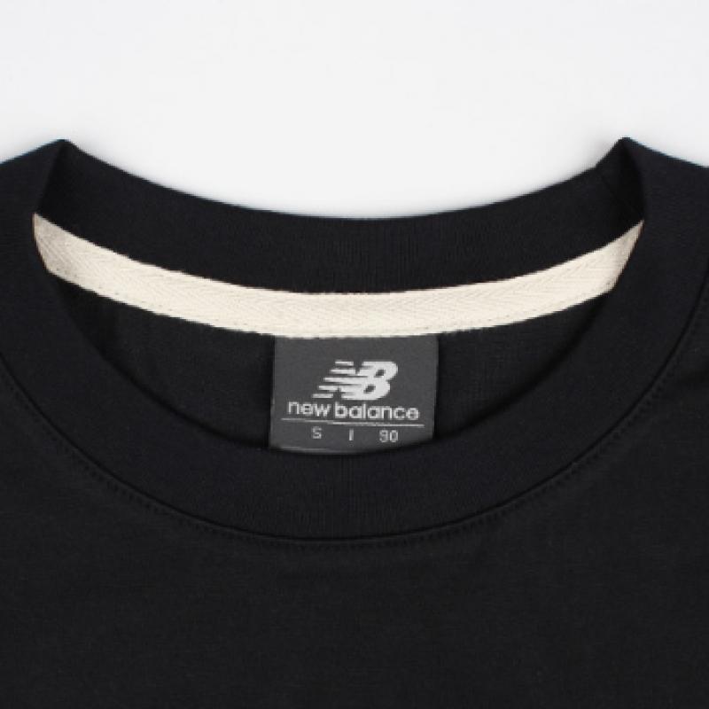 New Balance EssenTial Small Logo T shirT Nbneg21203