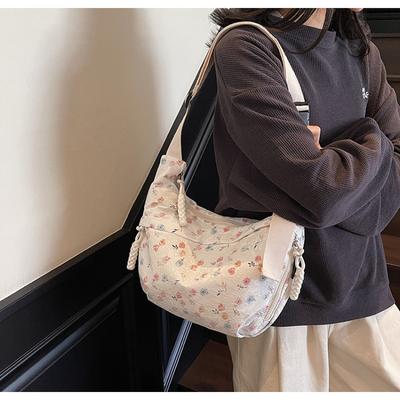 Spring and Summer New Fashion Floral Cloth Bag Fashion Popular Women's Small Square Bag Large Capacity Messenger Bag