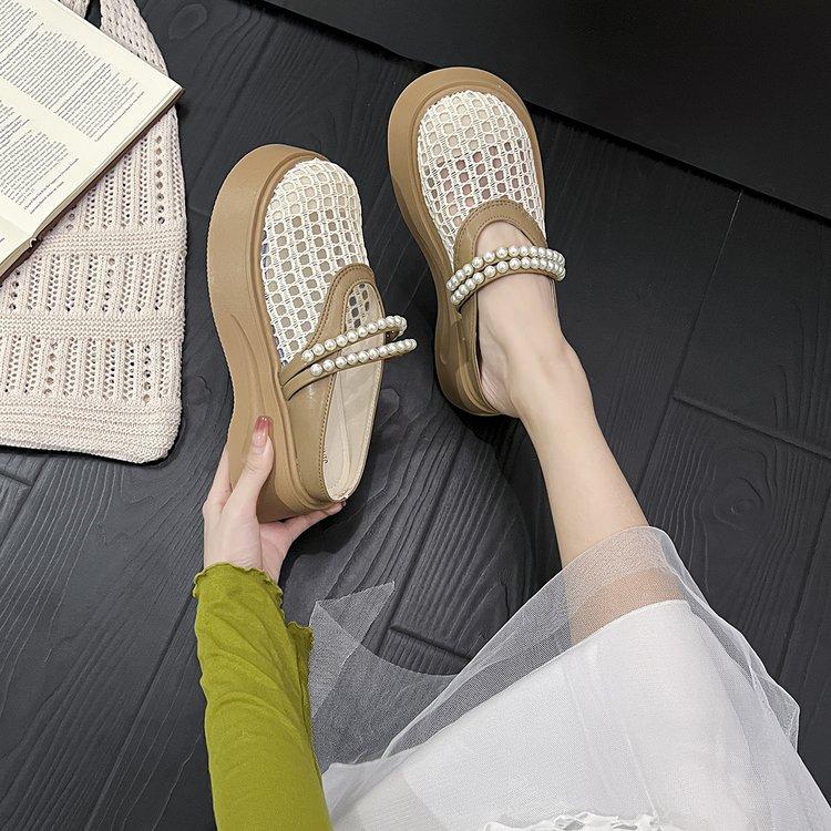 

Толстоподошвенные тапочки с закрытым носком, женские летние модные сандалии с отверстиями 2025 года, легкие дышащие туфли-сетка на платформе 40 темно-коричневого