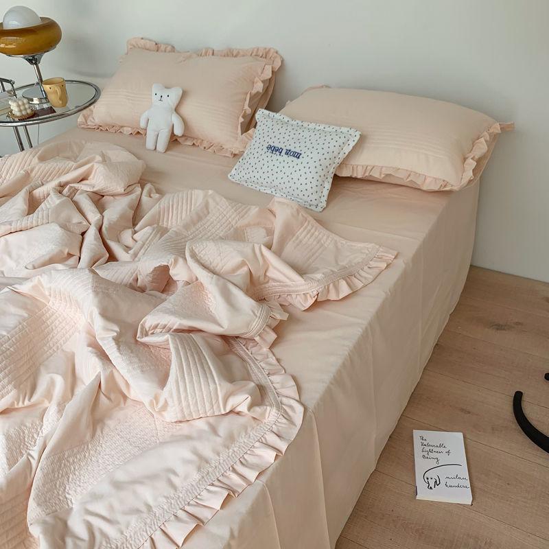 

Ins Кремовый цвет Стираный марлевый Летний прохладный стеганый плед Девичьи оборки Летний кондиционер Одеяло Простой однотонный цвет Машинная стирка 150x200cm