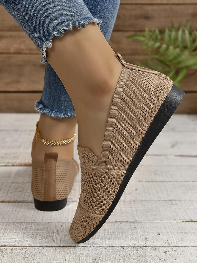 2024 new fashion Women Knitted Running Shoes New Design Sports Cheap Breathable Casual Shoes