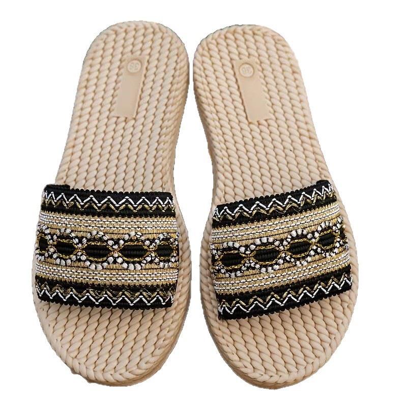 2025 Ethnic Style Plus Size Women's Flat Slippers - European & American Color-Matched Design