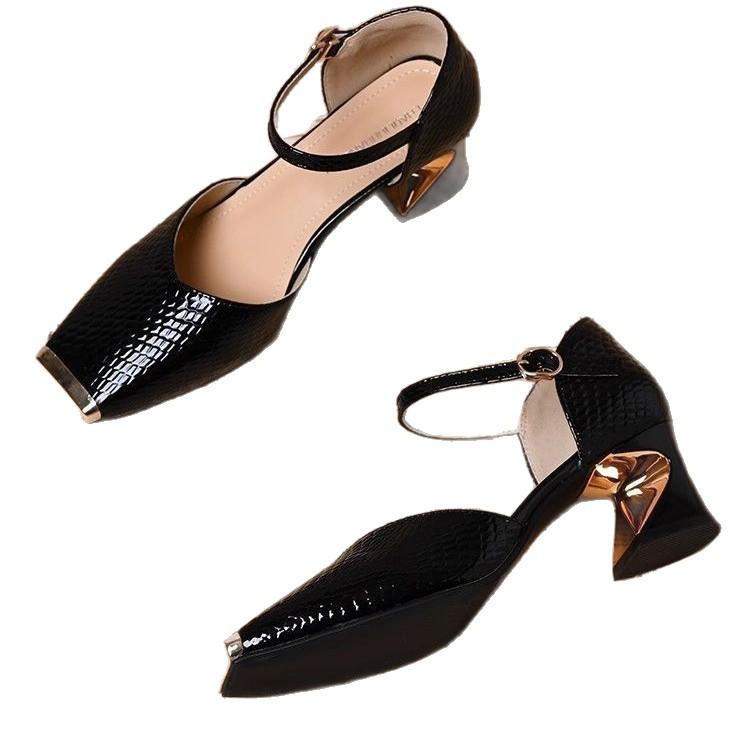 Metal iron head hollow sandals summer temperament square head thick heel versatile comfortable bag head women's shoes