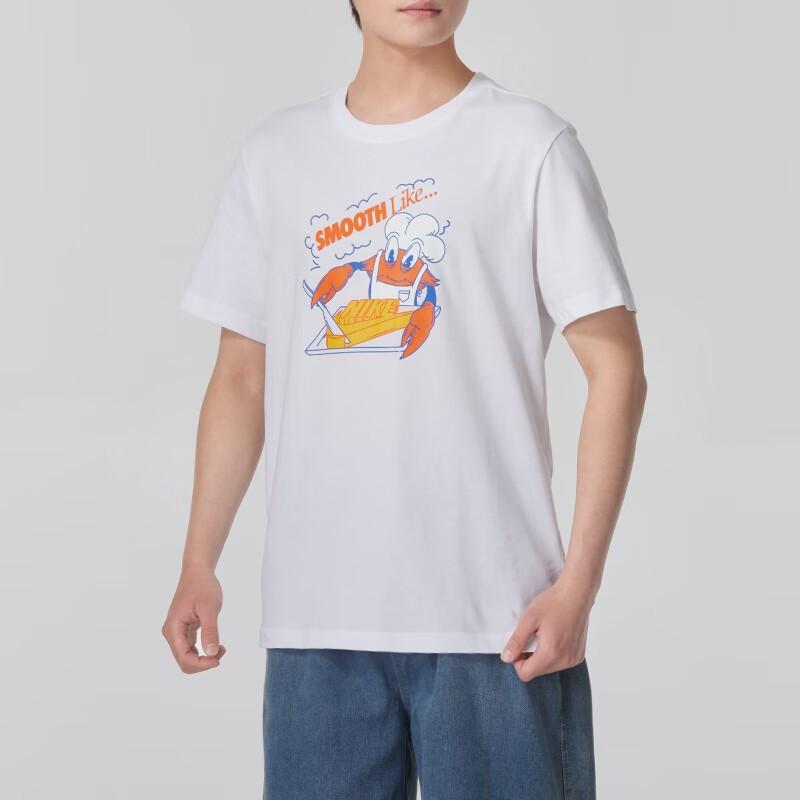 Nike Men's White Trendy Graphic Short-Sleeve T-Shirt