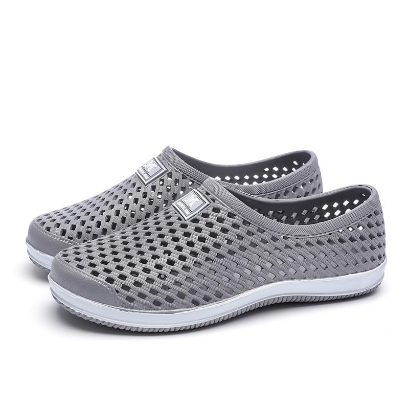 2025 Summer Baotou Sandals: Non-Slip Beach Shoes for Men & Women - Korean Style