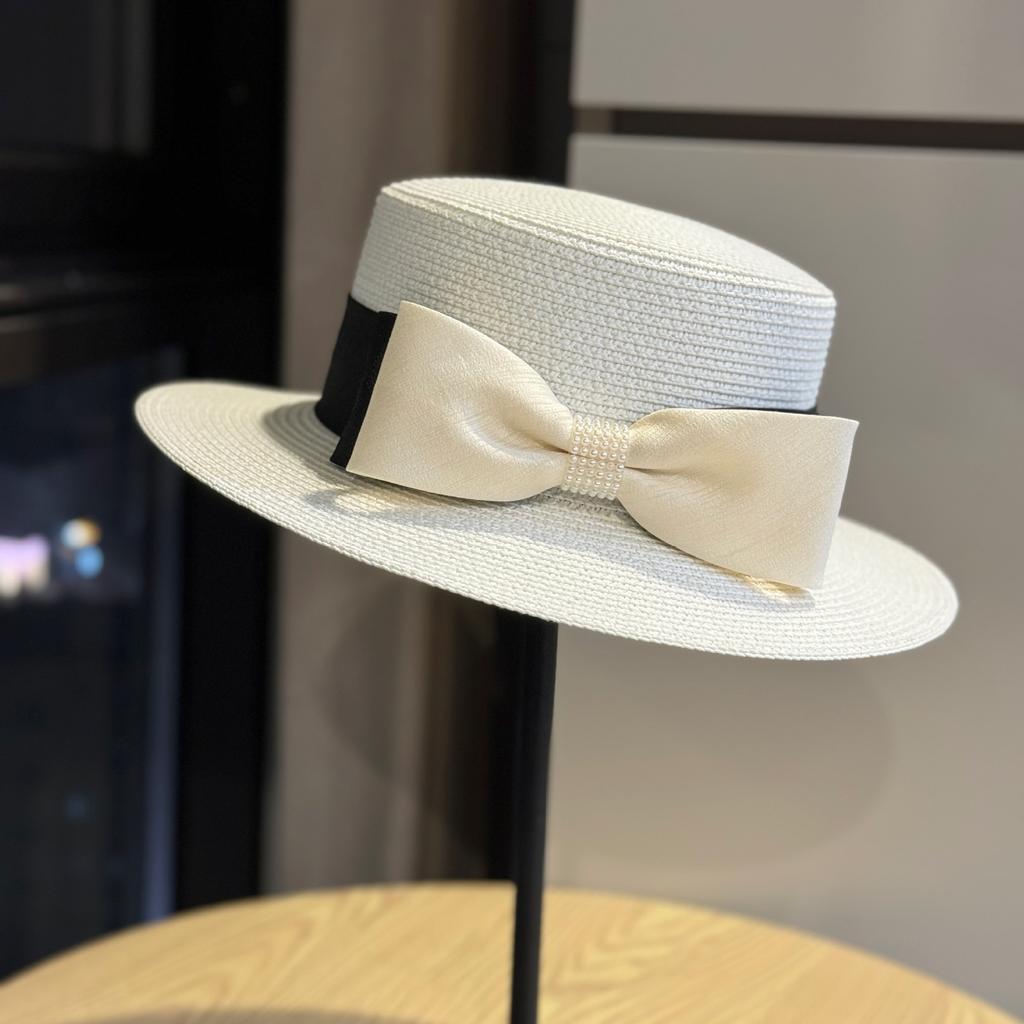 Summer Flat Brim Hat | Breathable Vintage Small Hat, Lightweight Acrylic, Ideal for Beach and Casual Wear