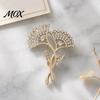 Elegant Leaf Jewelry Rhinestone Ginkgo Brooch, Sparkling Lapel Pin for Men Women, Women Brooch Decorative Badge Clothes Bag Hat Scarf Suits Accessory