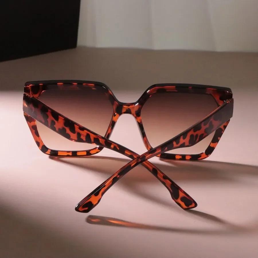 Classic Square Designer Sunglasses Women Men Big Frame Mirror Sun Glasses Female Male Outdoor Trendy Brand