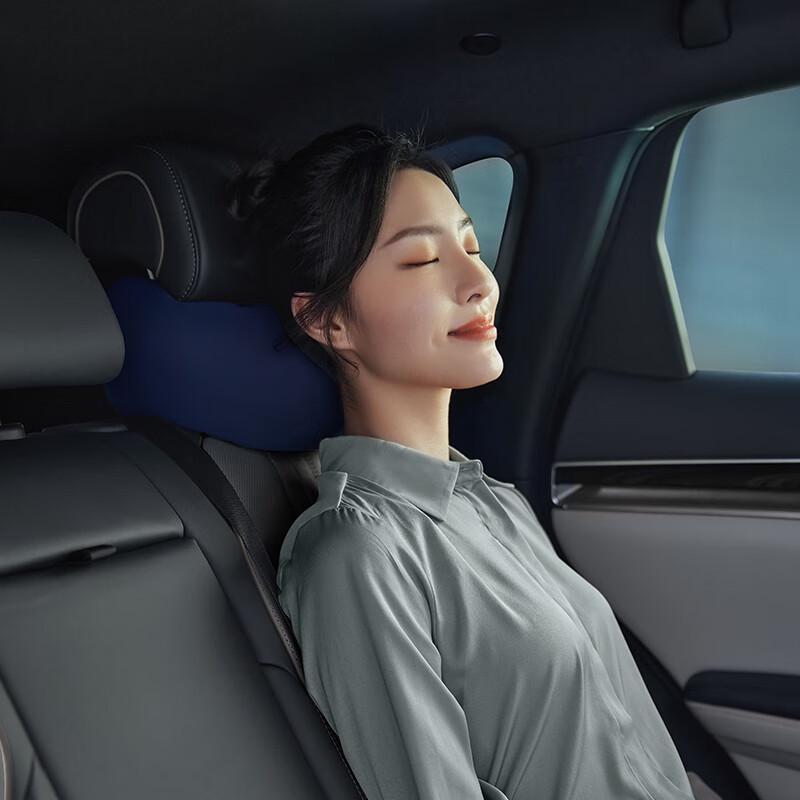 Philips Foldable Neck Massager Pillow