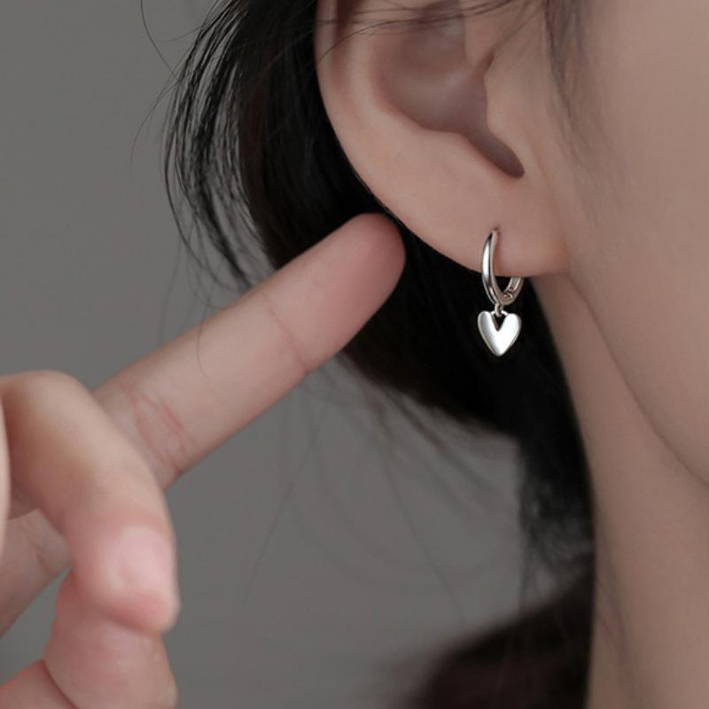 Love Ear Buckle Women's Small Exquisite Sweet Cool Style Earrings Daily Versatile Trend Punk Personality Earrings Earrings