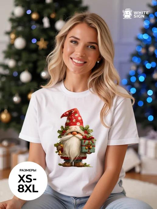 Oversized Christmas T-shirt with Gnome with Gifts print XL