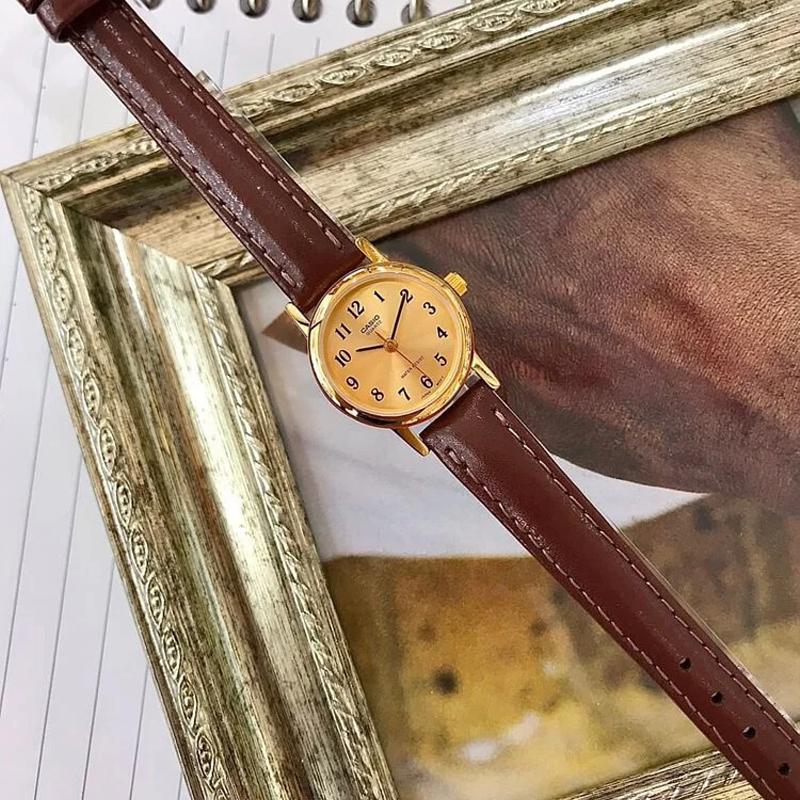 Casio STANDARD series, simple, fashionable, business and casual, classic pointer, digital scale, waterproof, quartz movement, leather MTP-1095Q-9B1