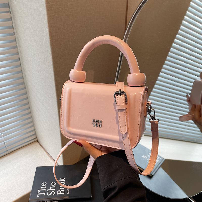 Simple and High-end Portable Small Square Bag 2025 Spring and Summer New Niche Trend Fashion Casual Versatile Shoulder Women's Bag