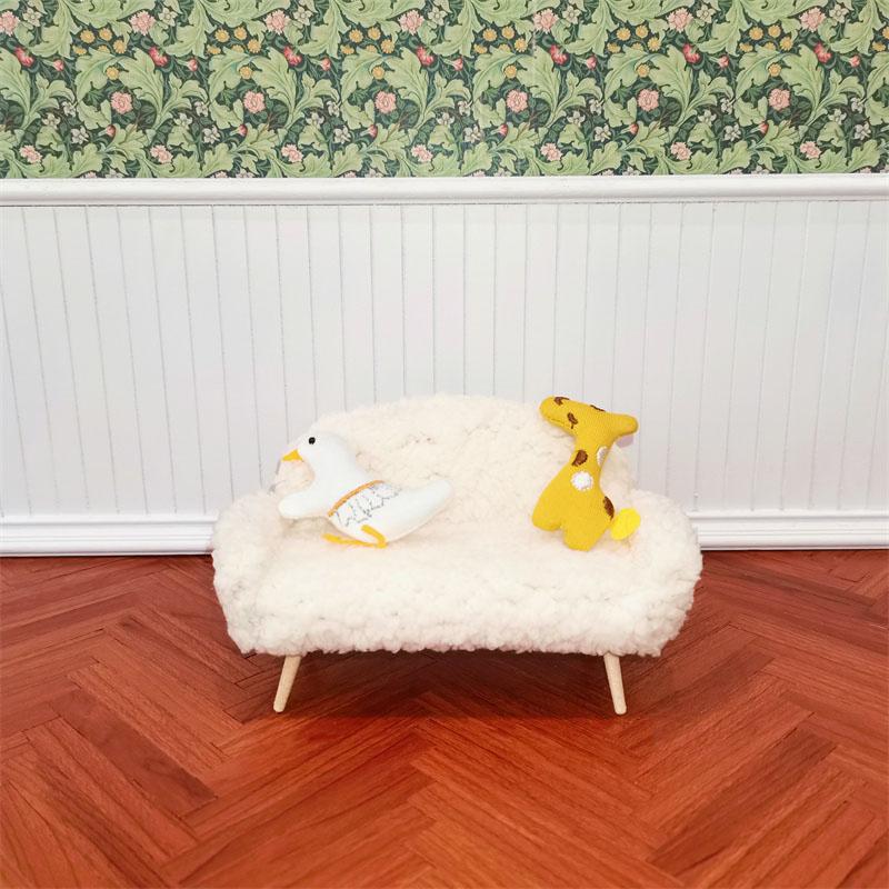 

1:12 кукольных миниатюрных диванов-кресел, мягкий односпальный диван, двухместный диван с подушкой, модные игрушки, кукольная мебель для дома, декоративная игрушка C