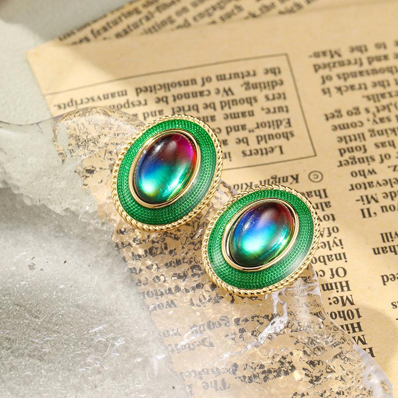 SUYU Zircon Geometry Oval Vintage Earrings Elegant New Water Color Crystal Personalized Classic Women's Earrings